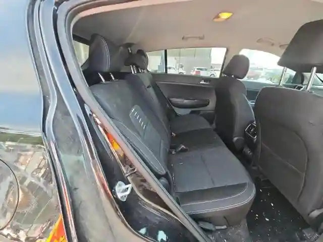 KNDPMCAC5J7435926 2018 KIA SPORTAGE-5