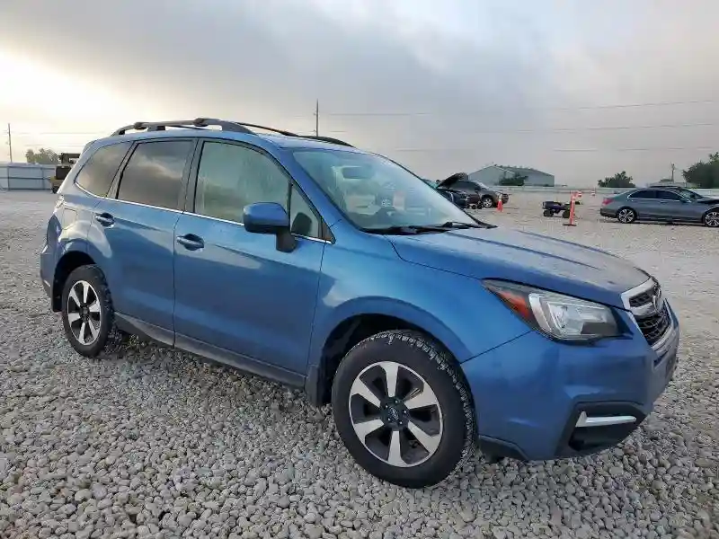 JF2SJARC8HH530319 2017 SUBARU FORESTER-3
