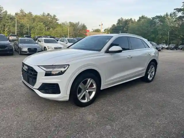 WA1AVAF12KD018856 2019 AUDI Q8-1