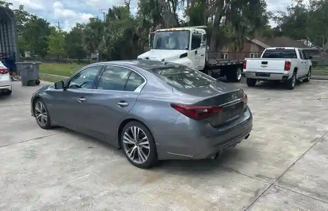 JN1EV7AP4JM355648 2018 INFINITI Q50-2