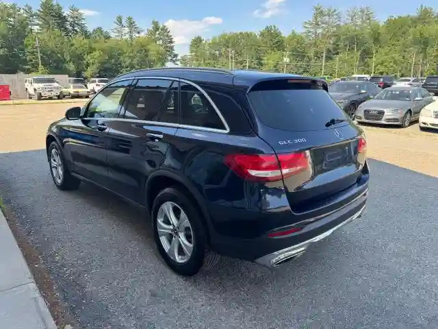 WDC0G4KB6HF256258 2017 MERCEDES-BENZ GLC-CLASS-2