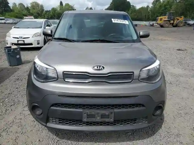 KNDJN2A2XH7463087 2017 KIA SOUL-4