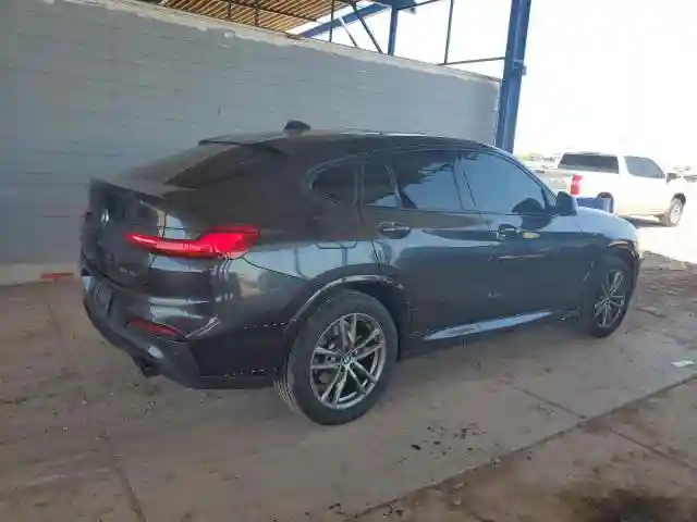 5UX2V1C09M9E46081 2021 BMW X4-2