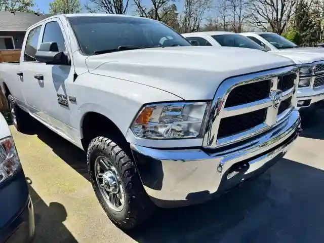 3C6UR5HJ0JG425286 2018 RAM ALL MODELS-0