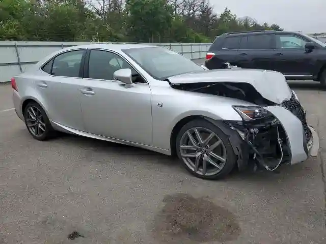 JTHC81D29K5037933 2019 LEXUS IS-3