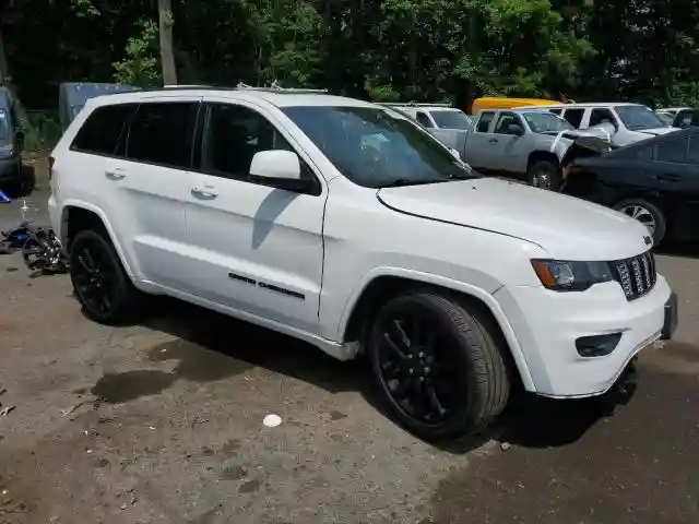 1C4RJFAG4KC610584 2019 JEEP GRAND CHEROKEE-3