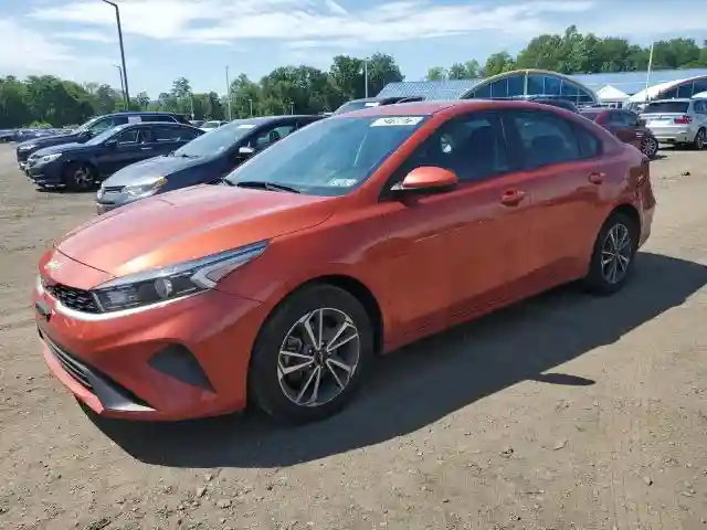 3KPF24AD7PE551640 2023 KIA FORTE-0