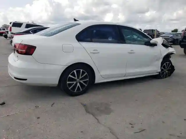 3VWB67AJ9HM209105 2017 VOLKSWAGEN JETTA-2