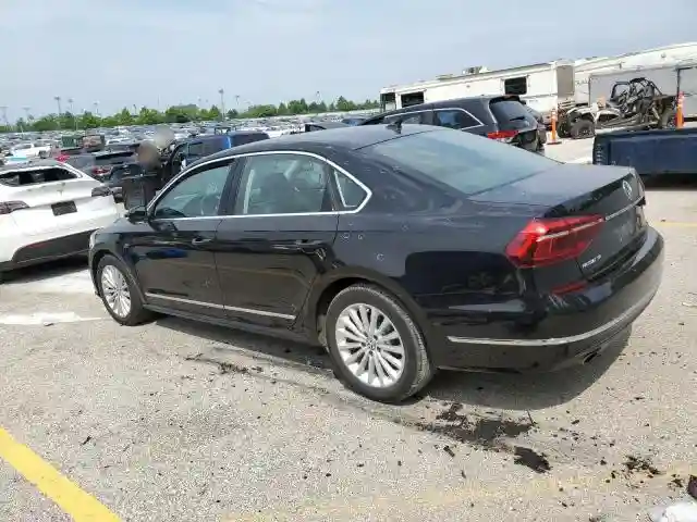 1VWBT7A32HC026981 2017 VOLKSWAGEN PASSAT-1