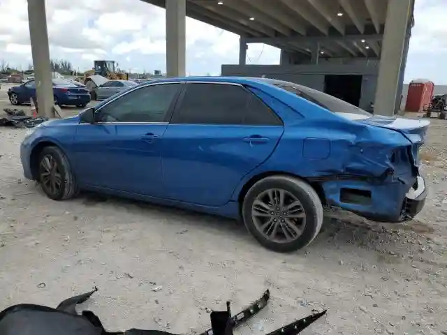 4T1BF1FK1HU673384 2017 TOYOTA CAMRY-1