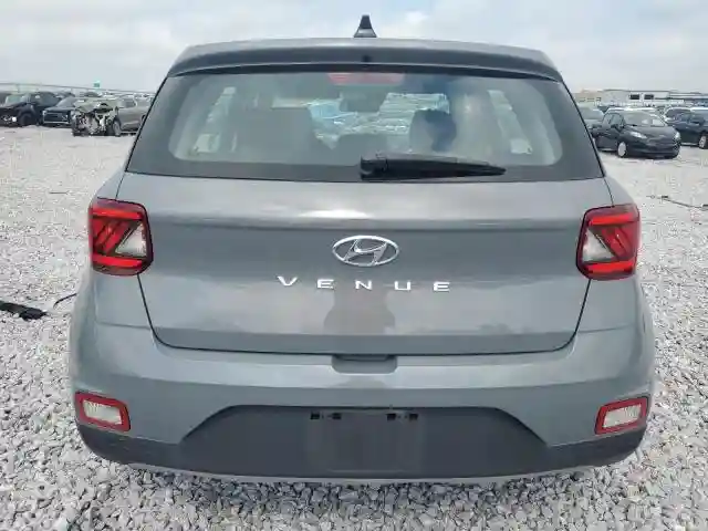 KMHRB8A38NU176847 2022 HYUNDAI VENUE-5