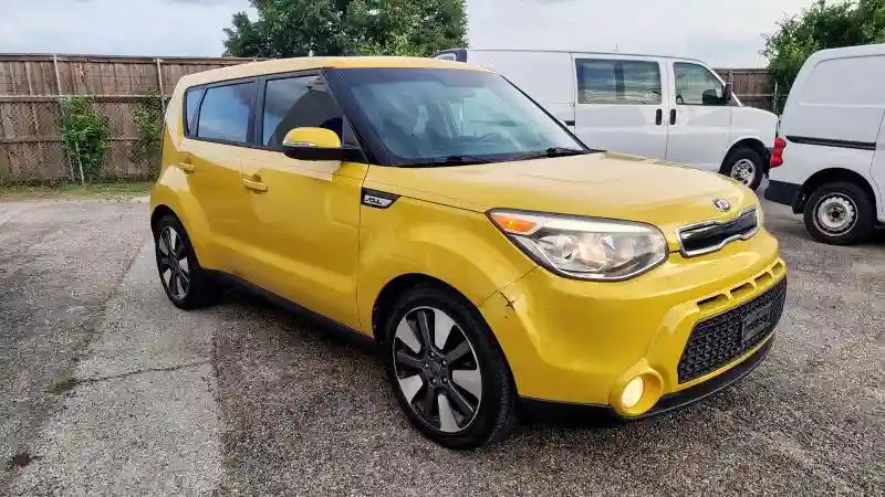 KNDJX3A58F7210230 2015 KIA SOUL-0