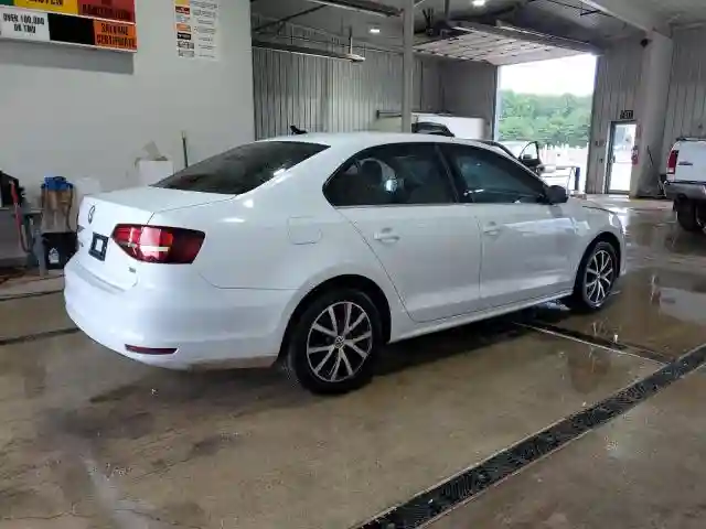 3VWB67AJ9HM207046 2017 VOLKSWAGEN JETTA-2