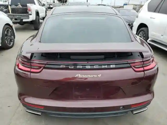 WP0AE2A76JL128093 2018 PORSCHE PANAMERA-5