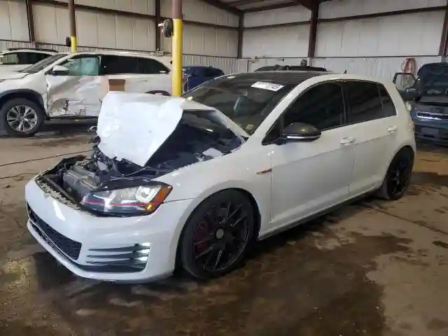 3VW447AU8HM076331 2017 VOLKSWAGEN GTI-0