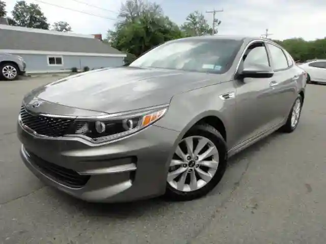 5XXGU4L39HG1773XX 2017 KIA OPTIMA-1
