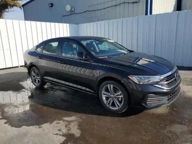 3VWEM7BU7RM025231 2024 VOLKSWAGEN JETTA-3