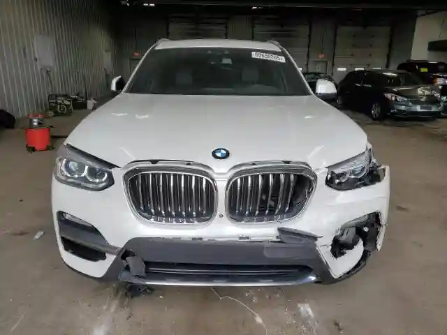 5UXTR9C5XKLR09877 2019 BMW X3-4