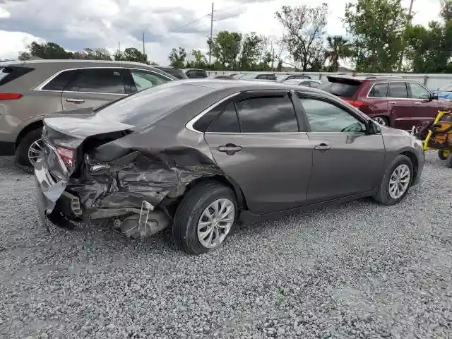 4T1BF1FK4HU750488 2017 TOYOTA CAMRY-2