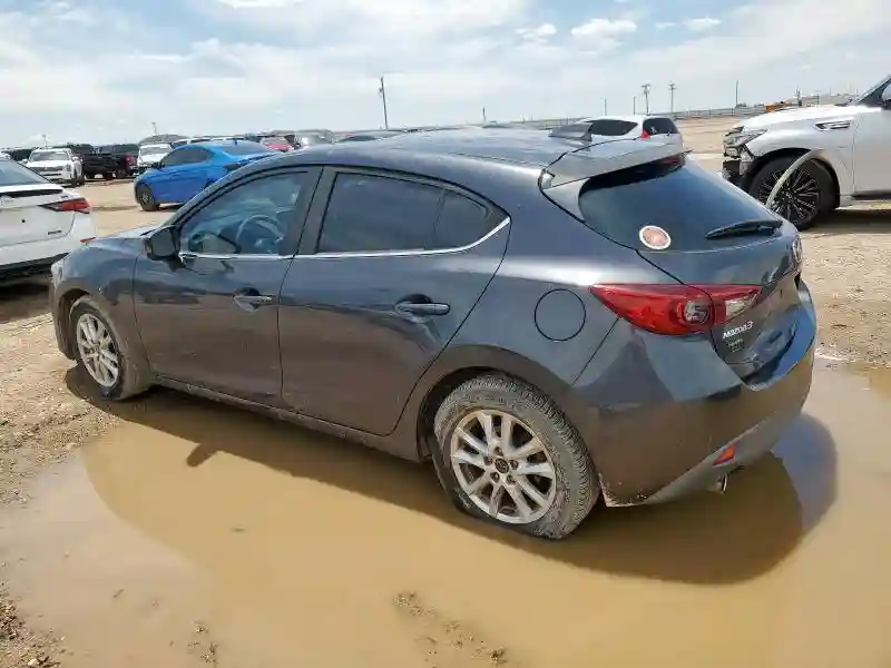3MZBM1L75FM214190 2015 MAZDA 3-1
