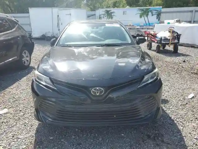 4T1B11HK2JU576227 2018 TOYOTA CAMRY-4