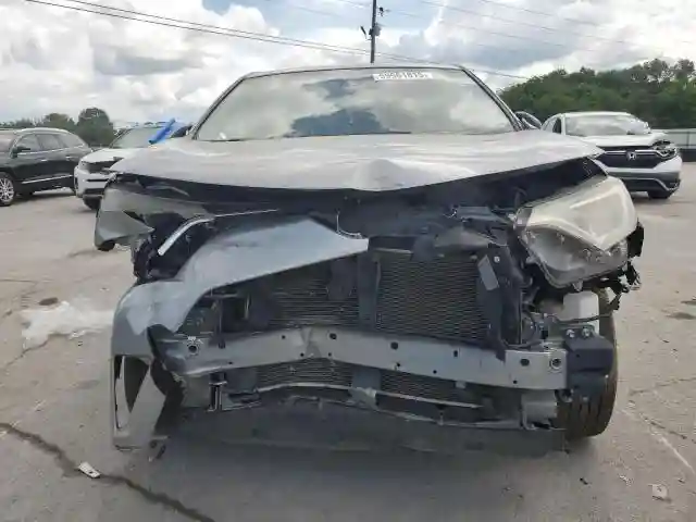 JTMZFREV8JJ173596 2018 TOYOTA RAV4-4