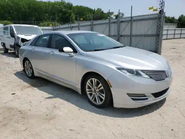 3LN6L2J96FR600178 2015 LINCOLN MKZ-3