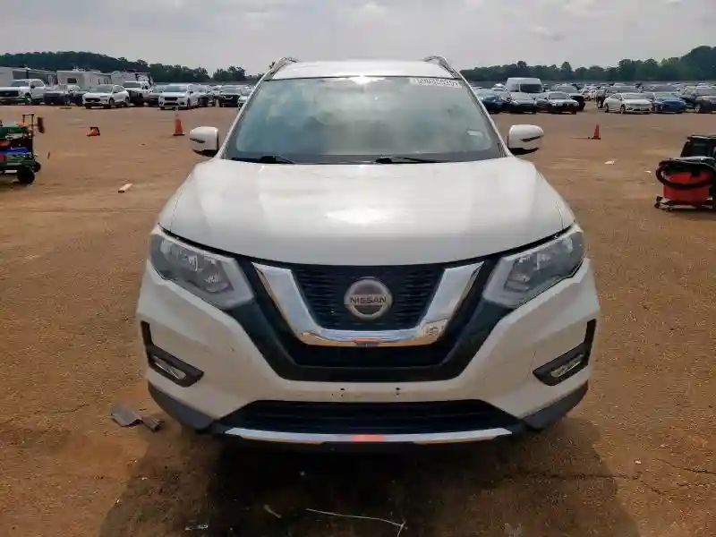 5N1AT2MV1JC777571 2018 NISSAN ROGUE-4