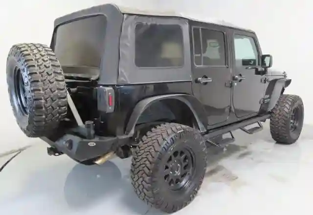 1C4HJWDG8JL927497 2018 JEEP WRANGLER-2