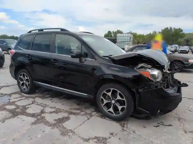 JF2SJGUC0FH825518 2015 SUBARU FORESTER-3