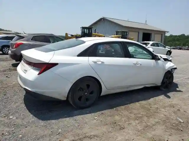 KMHLM4AJ6NU027862 2022 HYUNDAI ELANTRA-2