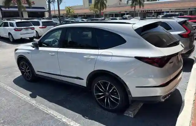 5J8YE1H33PL035098 2023 ACURA MDX-2