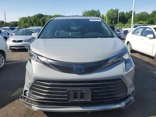 5TDCSKFCXPS095274 2023 TOYOTA SIENNA-4