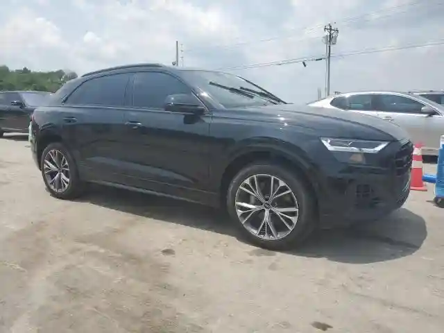 WA1AVBF16ND009281 2022 AUDI Q8-3