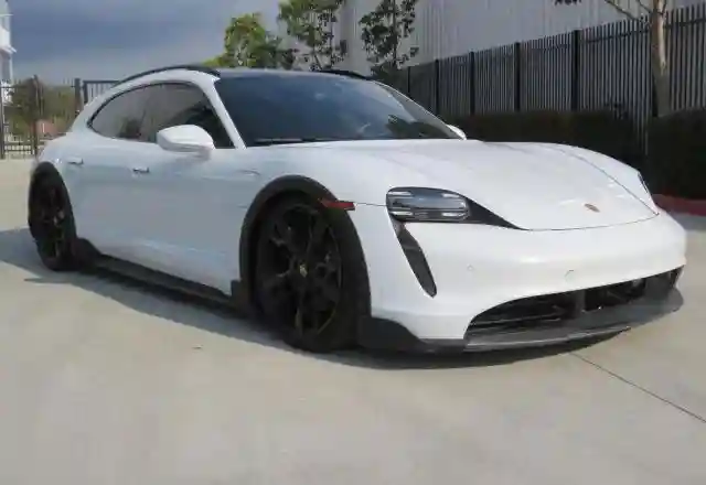 WP0BA2Y19NSA67581 2022 PORSCHE TAYCAN-0