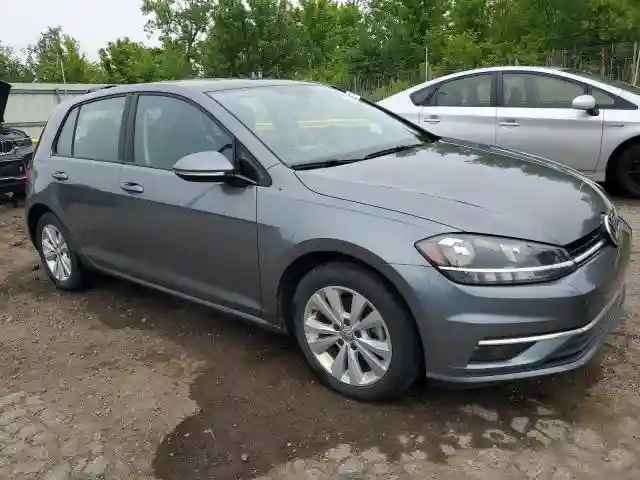3VWG17AU2JM253385 2018 VOLKSWAGEN GOLF-3