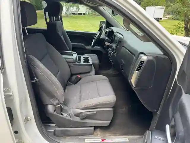 3GCUKREC6JG185705 2018 CHEVROLET ALL MODELS-4
