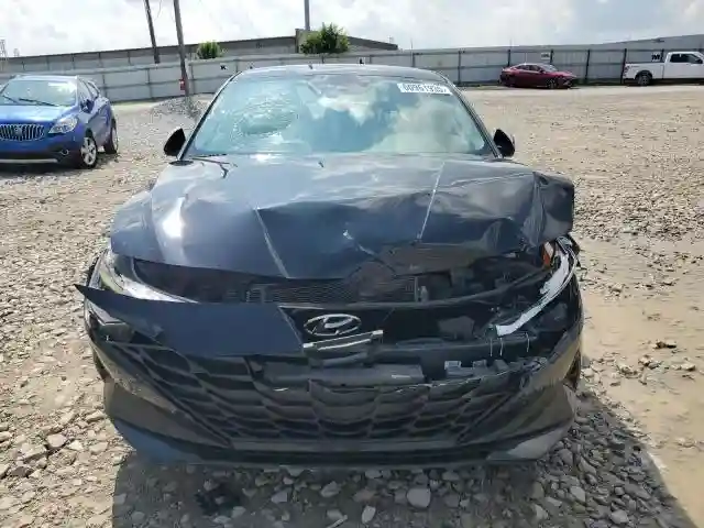 KMHLM4AJ4NU017363 2022 HYUNDAI ELANTRA-4