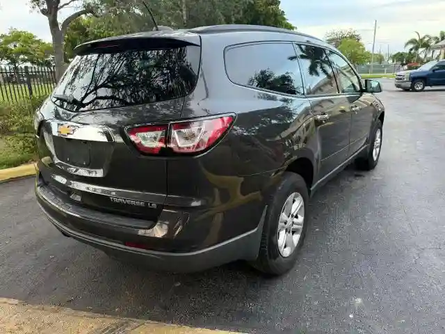 1GNKRFED8GJ258890 2016 CHEVROLET TRAVERSE-3