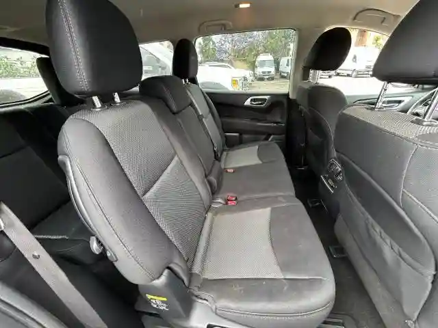 5N1DR2MM7HC908242 2017 NISSAN PATHFINDER-5