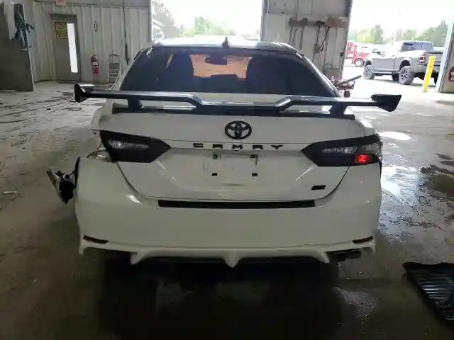 4T1B11HKXJU151838 2018 TOYOTA CAMRY-5