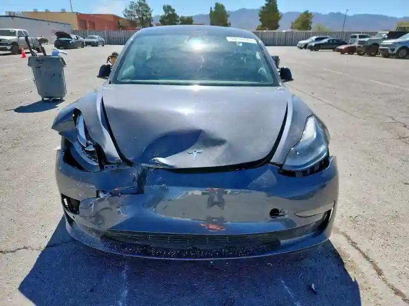 5YJ3E1EC3NF144870 2022 TESLA MODEL 3-4
