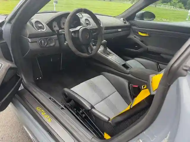WP0AE2A85PS280082 2023 PORSCHE CAYMAN-5