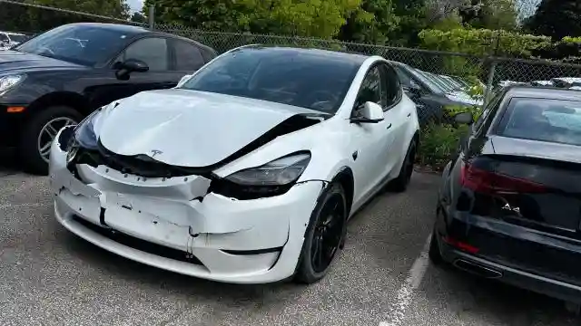 7SAYGDEF1NF436290 2022 TESLA MODEL Y-1