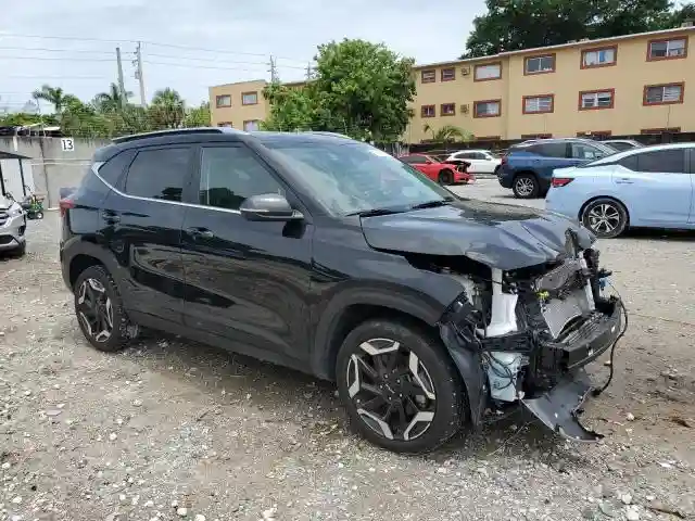 KNDETCA78R7603468 2024 KIA SELTOS-3