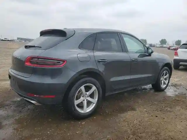 WP1AA2A58JLB24698 2018 PORSCHE MACAN-2