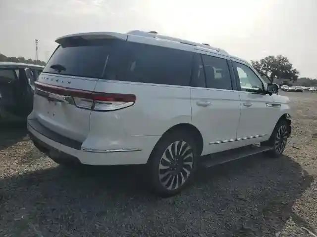 5LMJJ2TG9REL23784 2024 LINCOLN NAVIGATOR-2