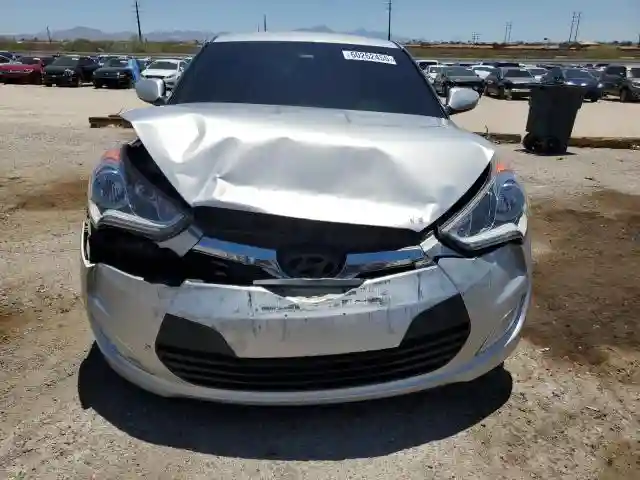 KMHTC6ADXHU312206 2017 HYUNDAI VELOSTER-4
