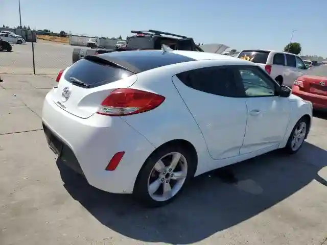 KMHTC6AD4FU228511 2015 HYUNDAI VELOSTER-2