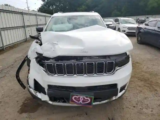 1C4RJKBGXN8614069 2022 JEEP GRAND CHEROKEE-4